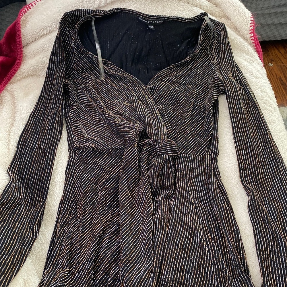 Kohls sparkly body con wrap dress